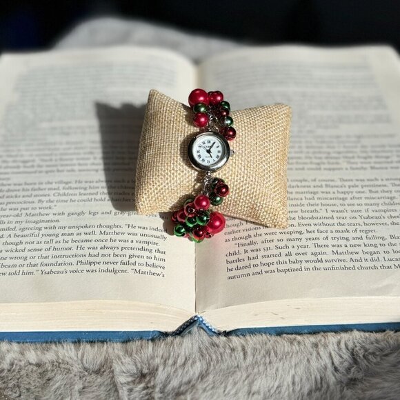 Christmas Theme Jingle Bell Bracelet Watch 7.25" with New Battery - Picture 6 of 11